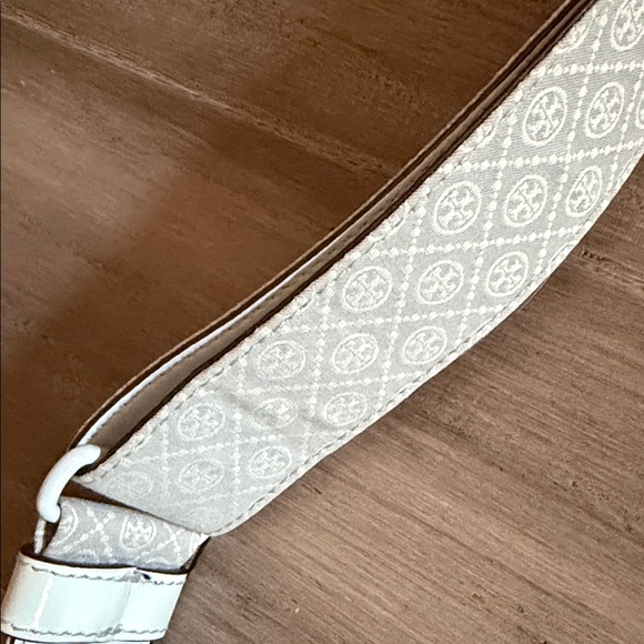 Tory Burch Light Blue Crossbody Bag - Picture 2 of 7